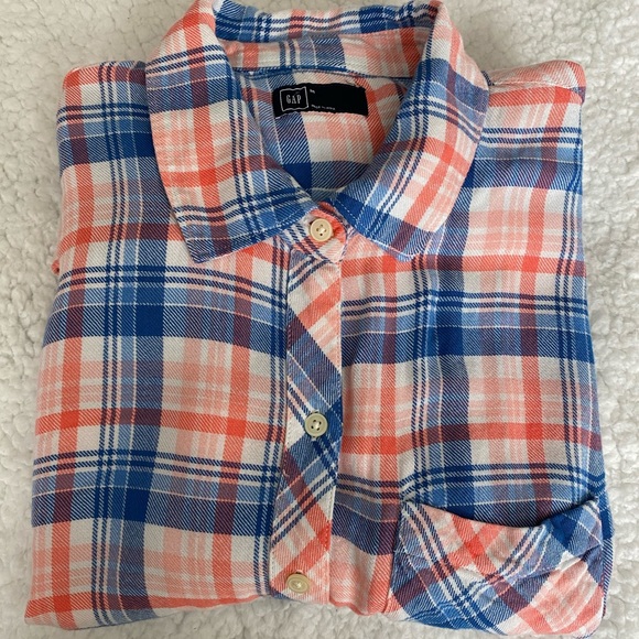 Gap Women’s Super Soft long-sleeve plaid top! - Picture 5 of 8